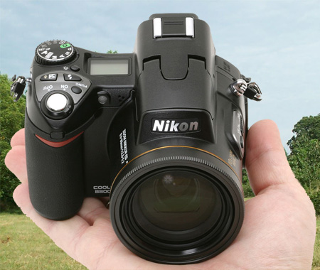 Nikon CP8800 VR Prosumer Digital Camera