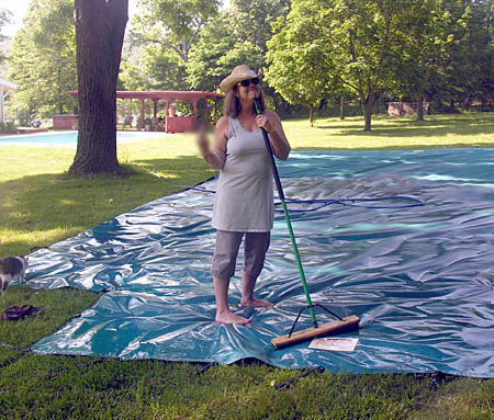 Cleaning the people pond cover