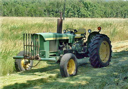 John Deere 1020