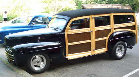 1946 Ford Super Deluxe Woody Station Wagon