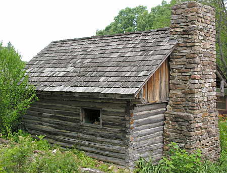 Rear view of log cabin at Ozark Folk Center