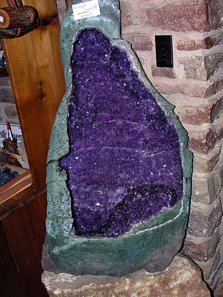 Large geode for sale at Mystic Cavern gift shop